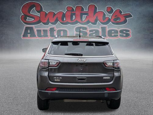 2022 Jeep Compass Latitude Lux