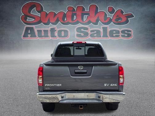 Gun Metallic 2018 Nissan Frontier SV