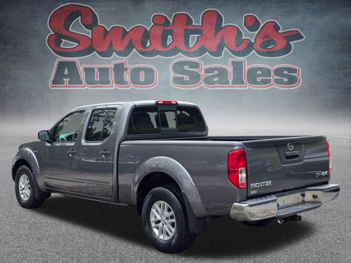 Gun Metallic 2018 Nissan Frontier SV