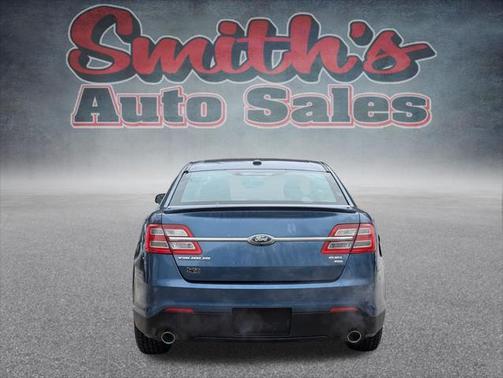 2018 Ford Taurus SEL
