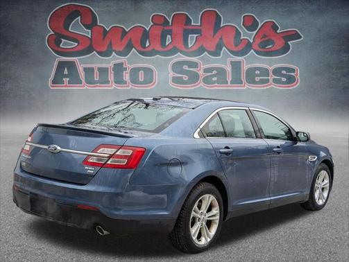 2018 Ford Taurus SEL