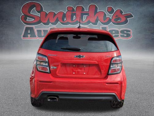 2020 Chevrolet Sonic FWD Hatchback LT 5-Door