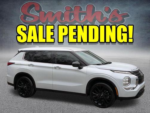 White Diamond 2024 Mitsubishi Outlander SE S-AWC