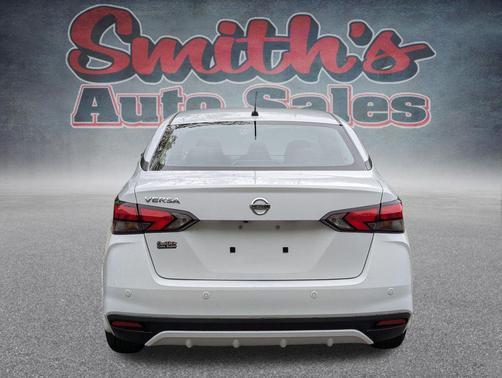 Fresh Powder 2022 Nissan Versa 1.6 S