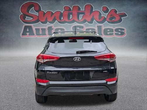 2017 Hyundai TUCSON SE