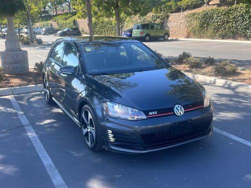 2016 Volkswagen Golf GTI SE