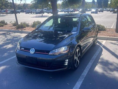 2016 Volkswagen Golf GTI SE