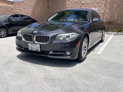 Gray 2015 BMW 528 i