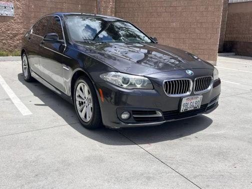 Gray 2015 BMW 528 i