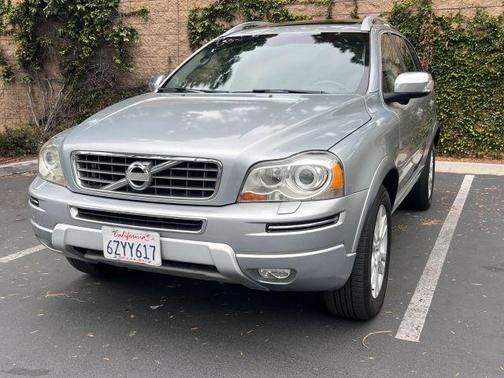 Electric Silver Metallic 2013 Volvo XC90 3.2 Premier Plus