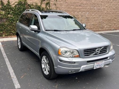 Electric Silver Metallic 2013 Volvo XC90 3.2 Premier Plus