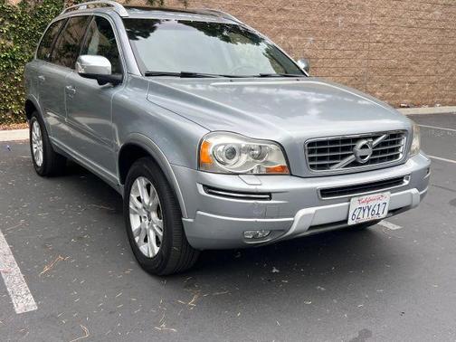 Electric Silver Metallic 2013 Volvo XC90 3.2 Premier Plus