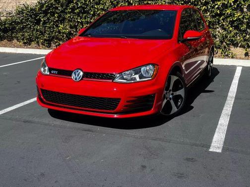 2016 Volkswagen Golf GTI 2.0T S 2-Door
