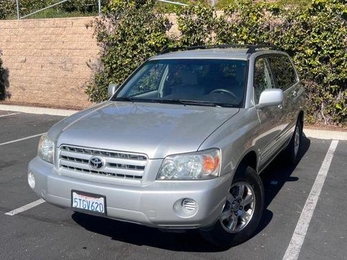 Silver 2006 Toyota Highlander Sport