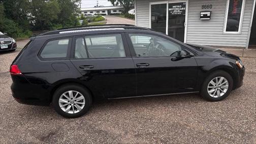 2016 Volkswagen Golf SportWagen TSI S 4-Door