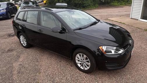 2016 Volkswagen Golf SportWagen TSI S 4-Door