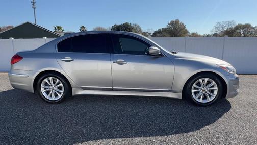 2012 Hyundai Genesis 3.8