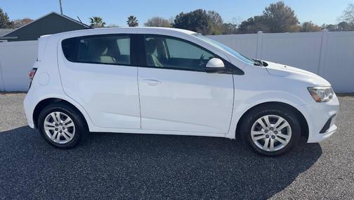 2017 Chevrolet Sonic LT