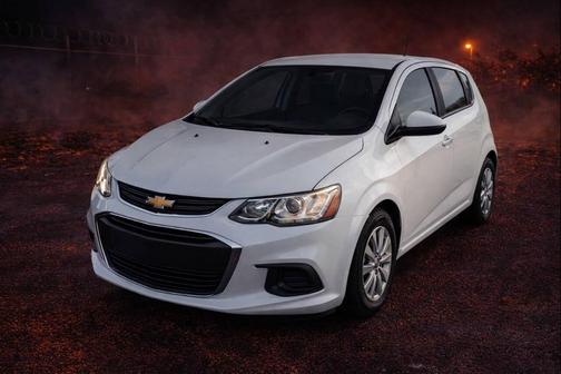 2017 Chevrolet Sonic LT