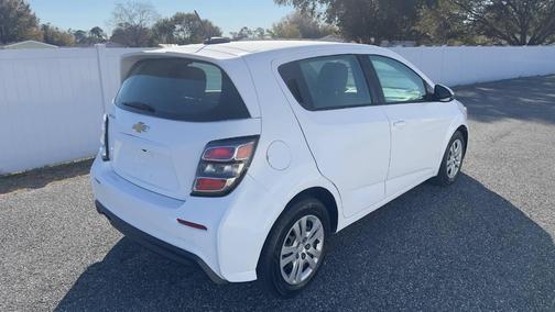 2017 Chevrolet Sonic LT