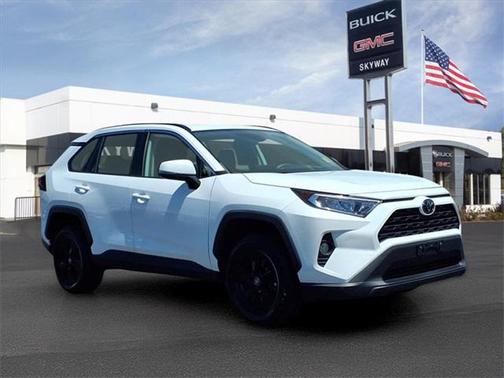 2020 Toyota RAV4 XLE