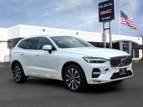 2023 Volvo XC60 B5 Plus Bright Theme