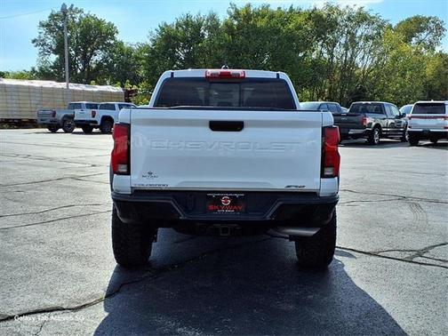 2024 Chevrolet Colorado ZR2