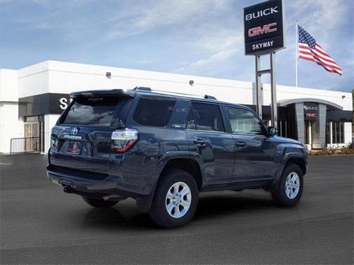 2024 Toyota 4Runner SR5