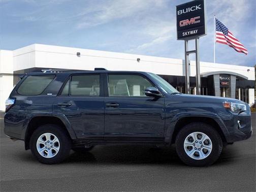 2024 Toyota 4Runner SR5