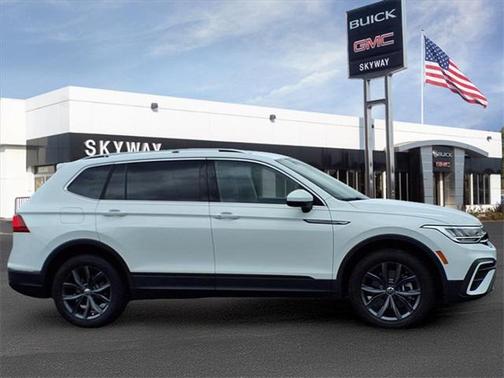 2024 Volkswagen Tiguan 2.0T SE 4MOTION