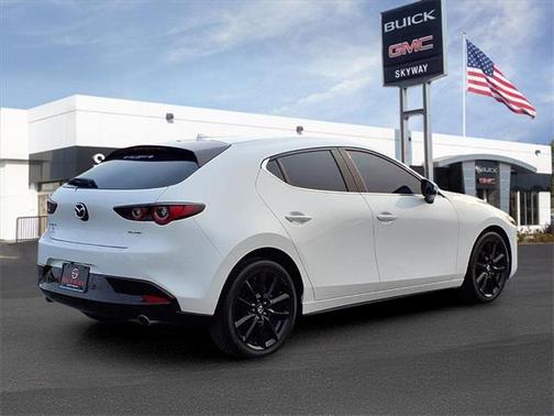 2022 Mazda Mazda3 FWD w/Premium Package