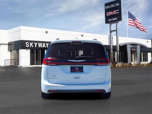 2022 Chrysler Pacifica Limited