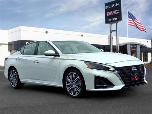2024 Nissan Altima 2.5 SL