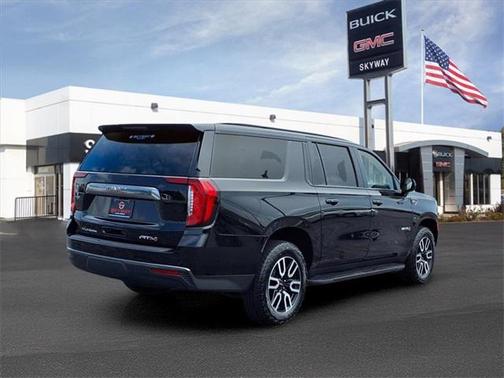 2024 GMC Yukon XL 4WD AT4