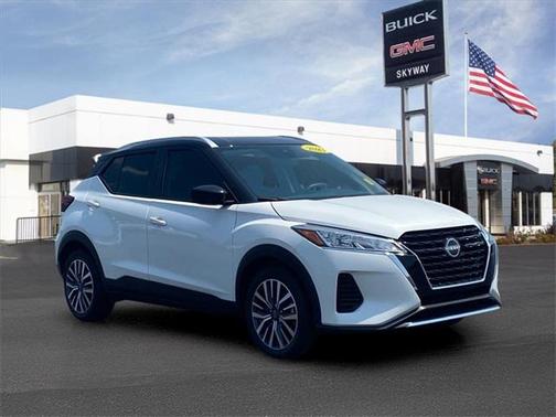 2023 Nissan Kicks SV