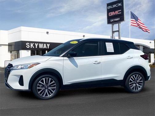 2023 Nissan Kicks SV