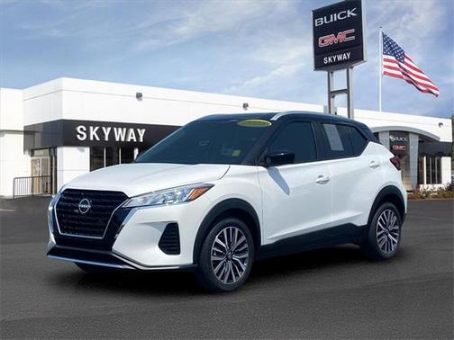 2023 Nissan Kicks SV
