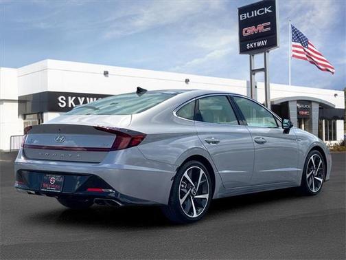 2023 Hyundai SONATA SEL Plus