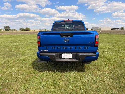 Bluestone Pearl 2026 Nissan Frontier SV