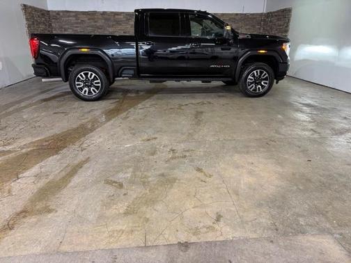 2022 GMC Sierra 2500 AT4