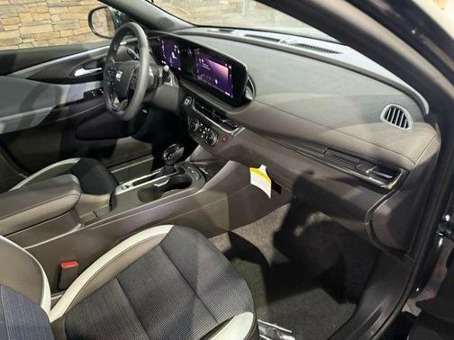 Ebony Twilight Metallic 2025 Buick Envista Preferred