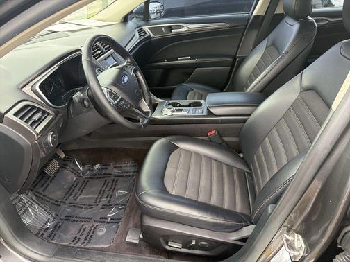 Magnetic 2017 Ford Fusion Hybrid SE