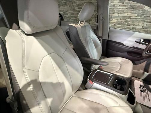 2019 Chrysler Pacifica Touring-L Plus