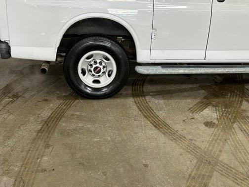 2022 GMC Savana 2500 Work Van