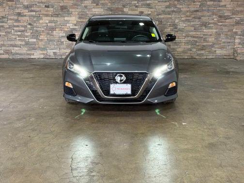 Gun Metallic 2021 Nissan Altima 2.5 SR