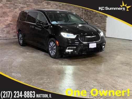 2025 Chrysler Pacifica Hybrid Select