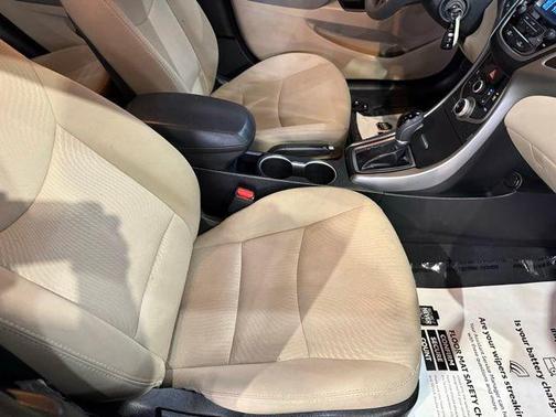 Phantom Black 2016 Hyundai ELANTRA SE