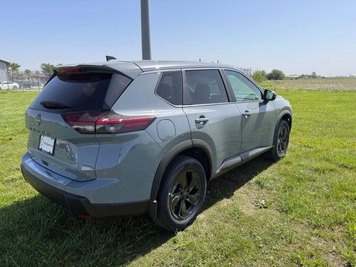 Boulder Gray Metallic 2026 Nissan Rogue SV