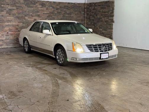 2009 Cadillac DTS w/1SB