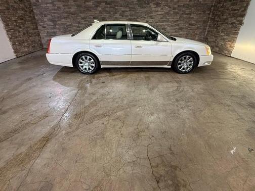 2009 Cadillac DTS 
